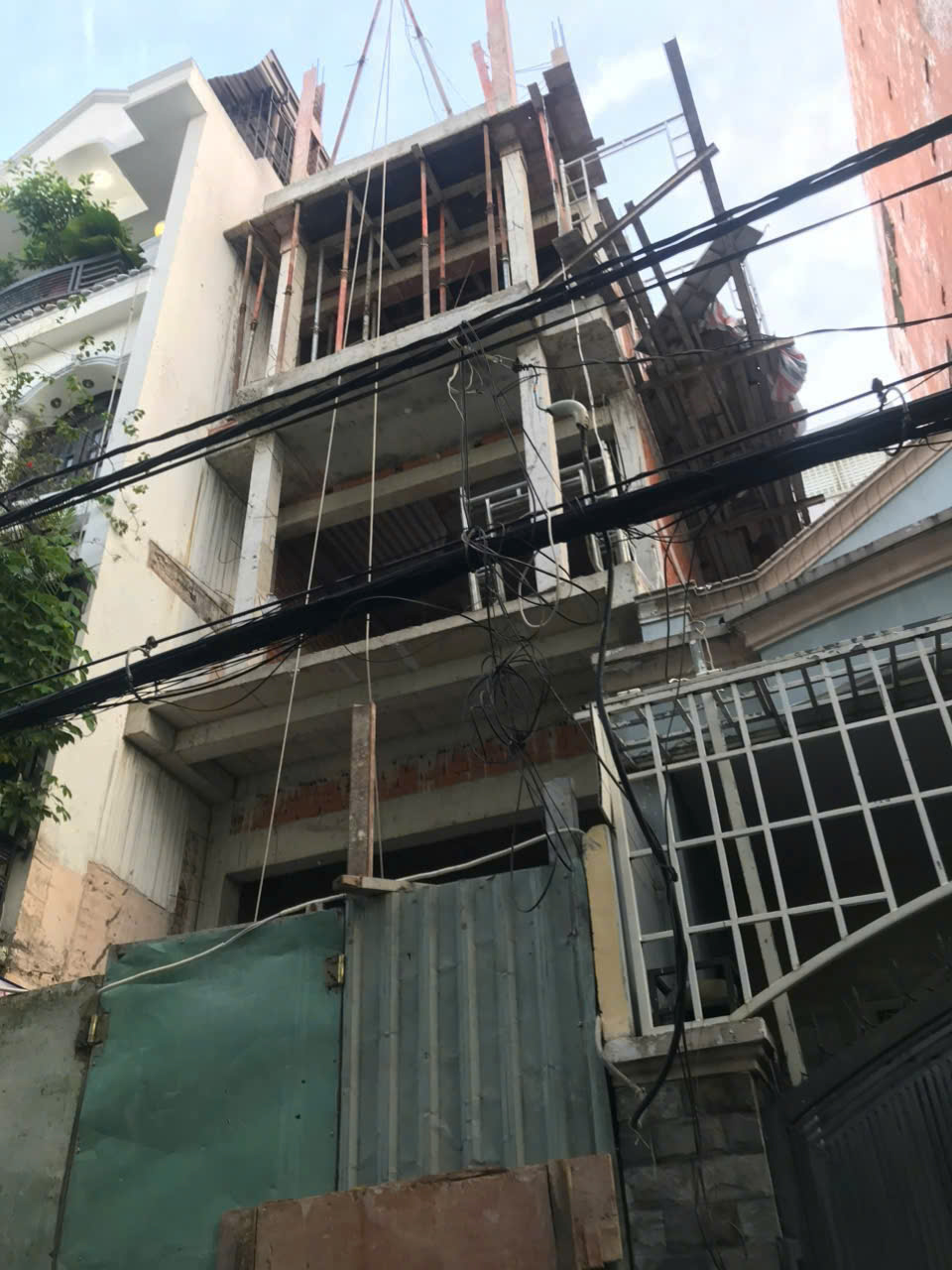 THI CÔNG PHẦN THÔ
